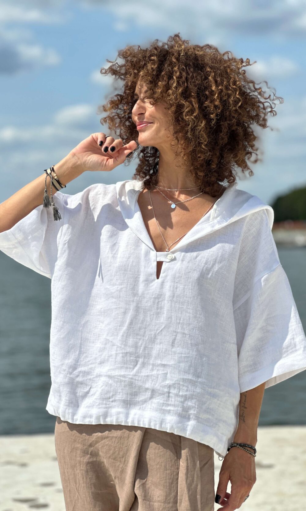 Leinen-T-Shirt mit Kapuze