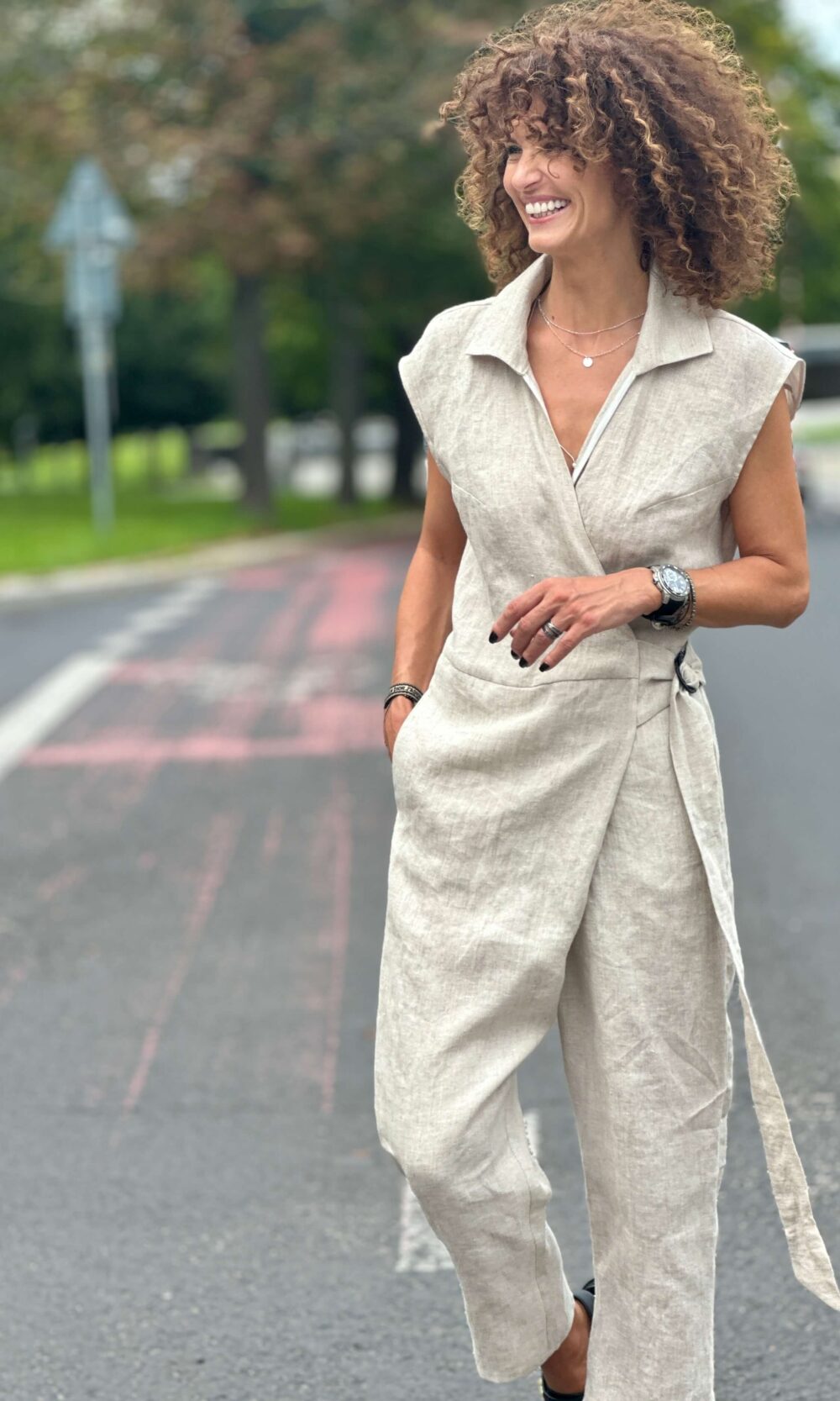 Linen jumpsuit with tie