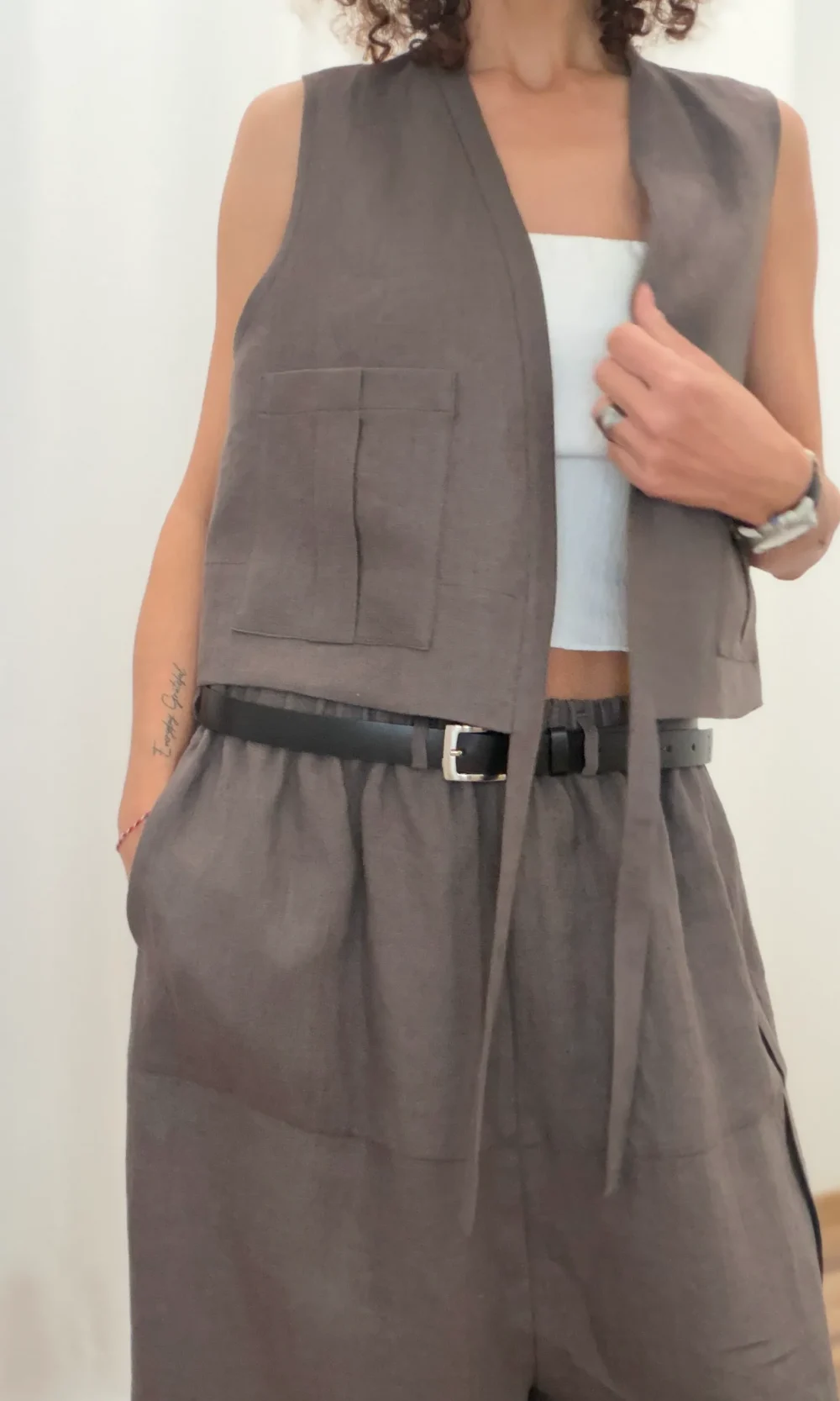 Set mit kontrastierendem Leinen