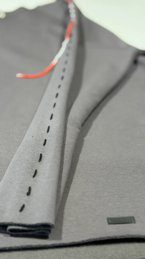 Bluza z przeszyciami UNISEX