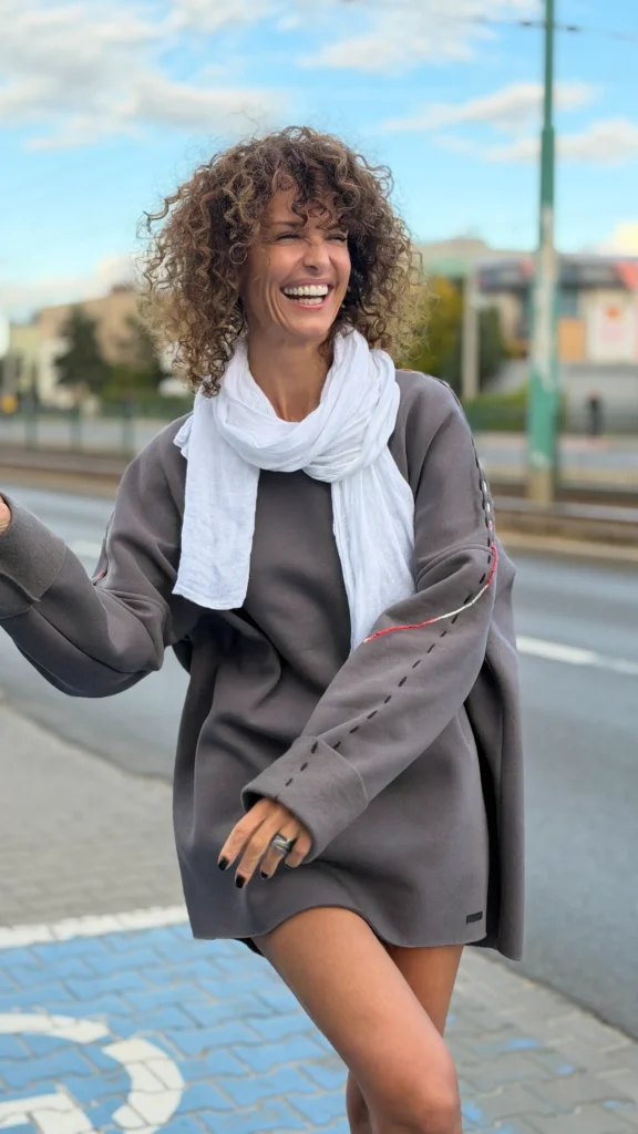 Bluza z przeszyciami UNISEX