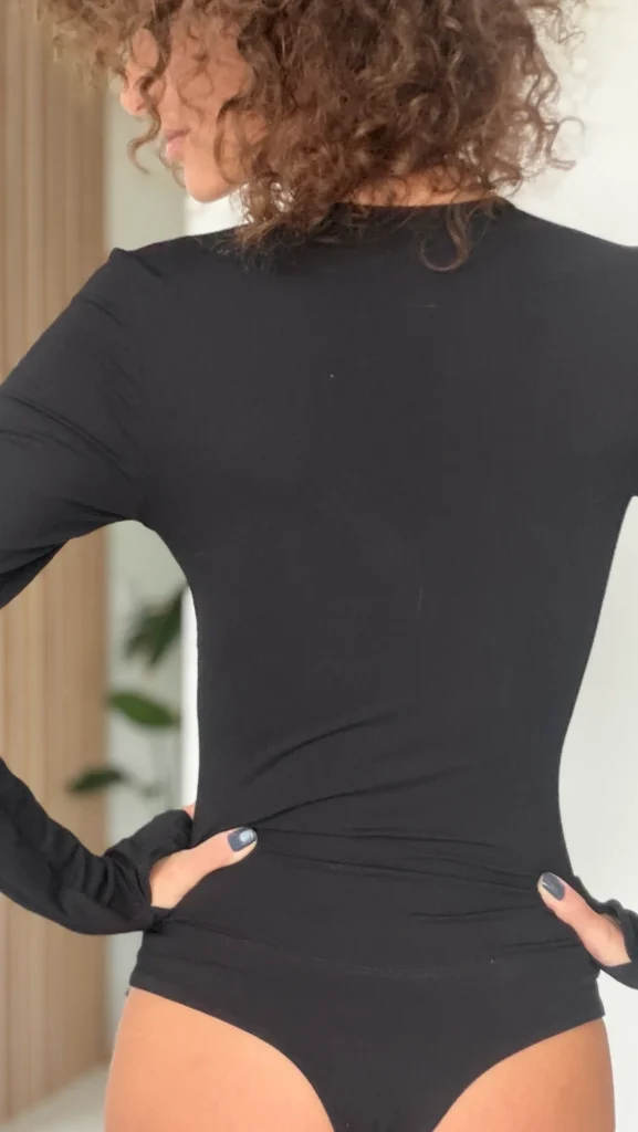 body z rękawem